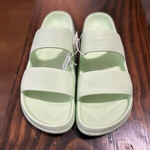 Old Navy Mint Green Slide Sandals